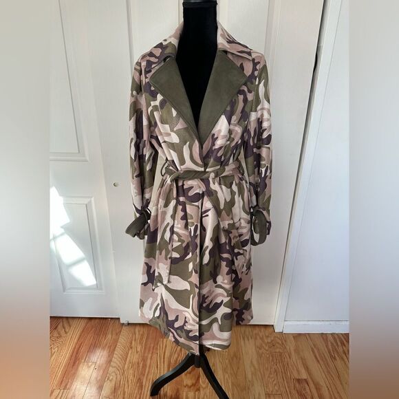 Jayley Camouflage Metallic Shimmer
Faux Suede Trench one size - Picture 10 of 16